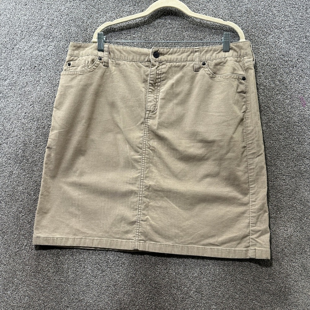 LL Bean Womens Khaki Tan Saturday Corduroy Skirt Size 18 Stretch Knee Length